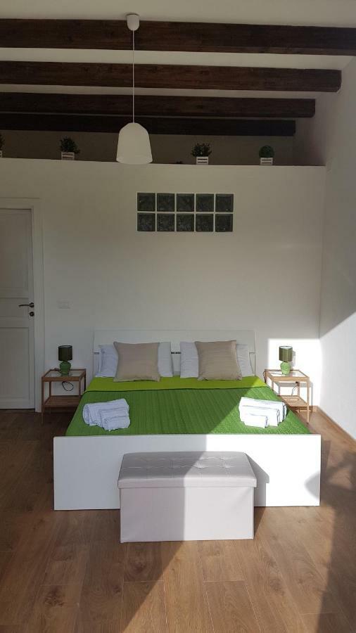 Mondello Sicily House Hotel ภายนอก รูปภาพ