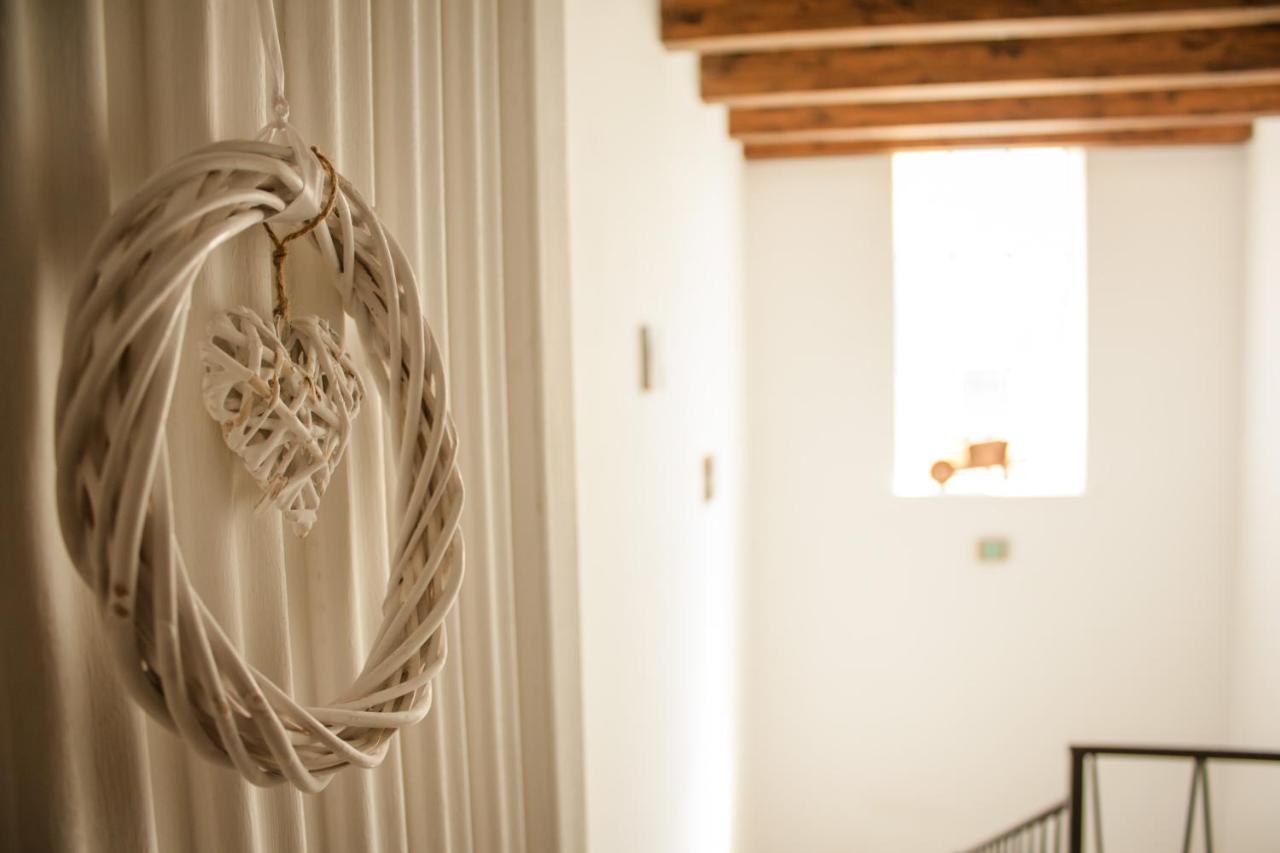 Mondello Sicily House Hotel ภายนอก รูปภาพ